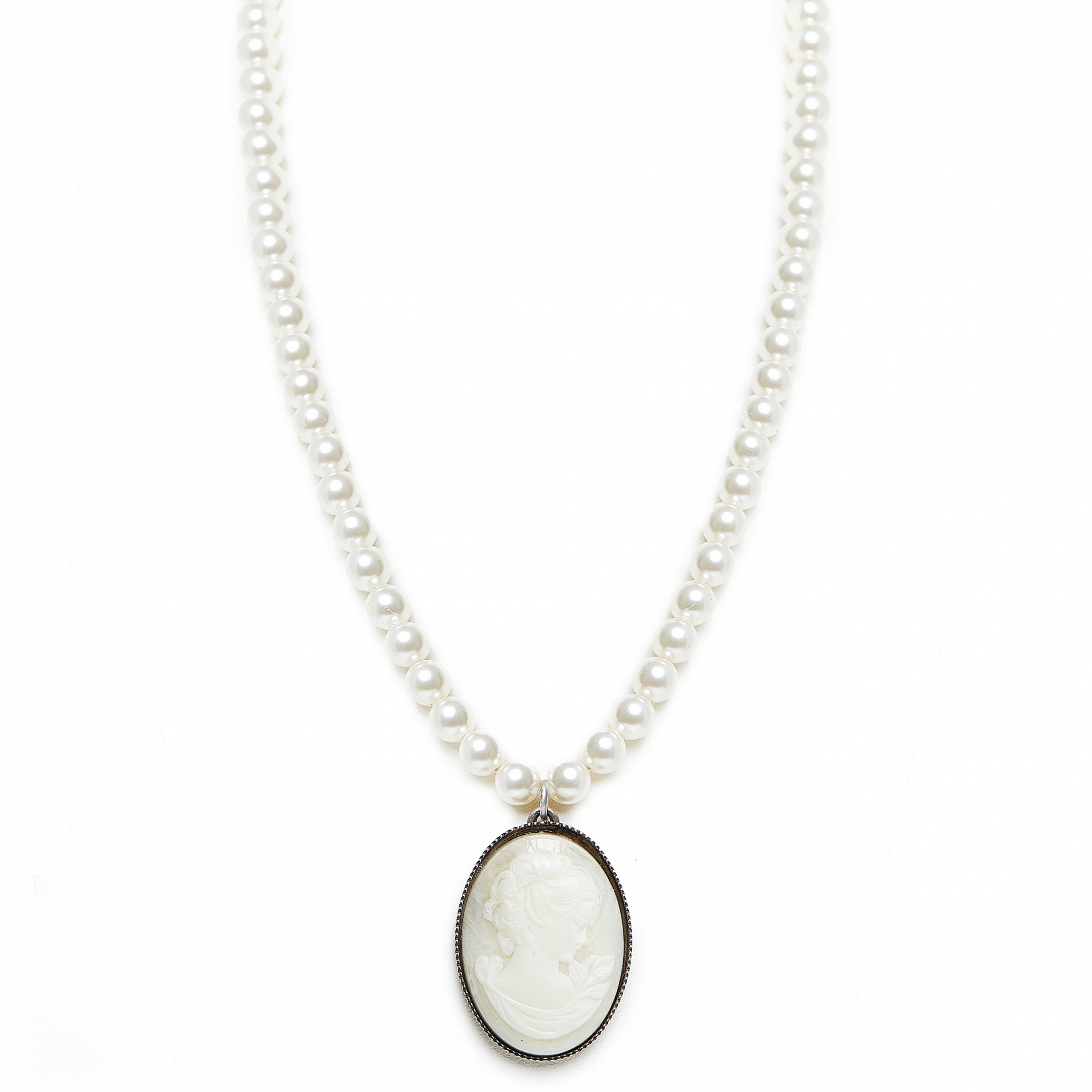 Seenberg, Trachtenschmuck, Trachtenkette, Trachtenkropfkette, Choker, Ohrringe, Perlen, Samt, Österreich